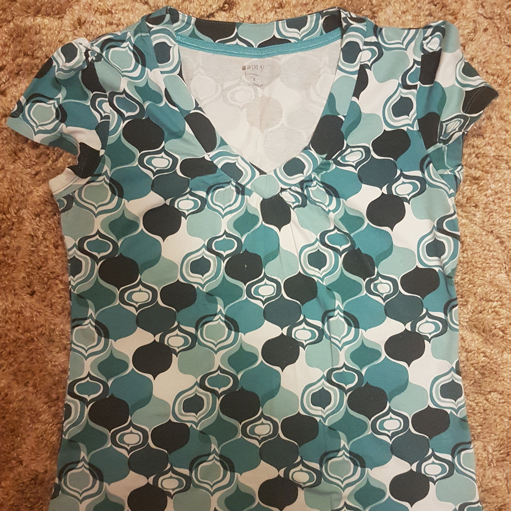 4/$16 | Apt. 9 Essentials Blue V-Neck T-Shirt